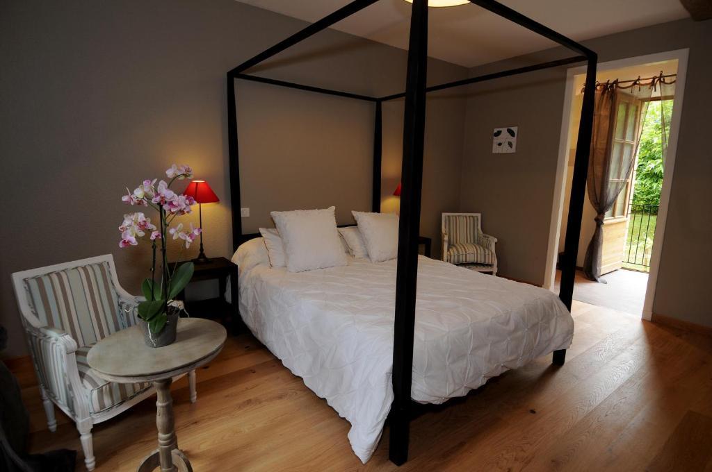 Les Songes De L'Abbaye Bed and Breakfast Cadouin Δωμάτιο φωτογραφία
