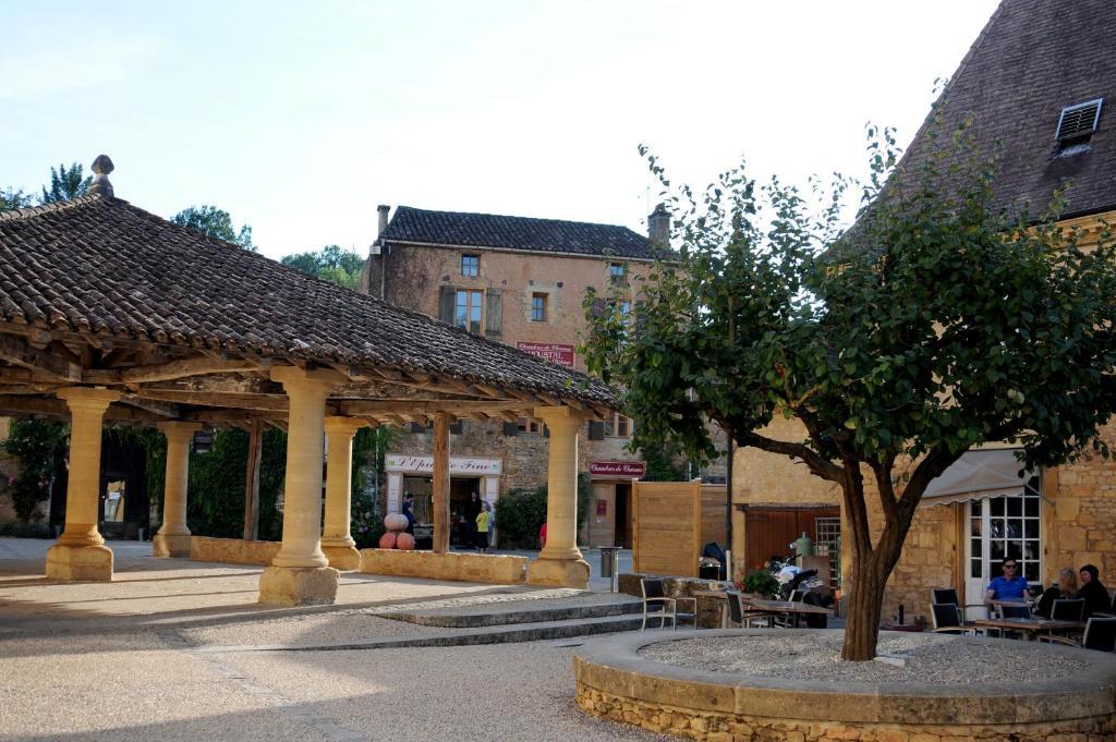 Les Songes De L'Abbaye Bed and Breakfast Cadouin Εξωτερικό φωτογραφία